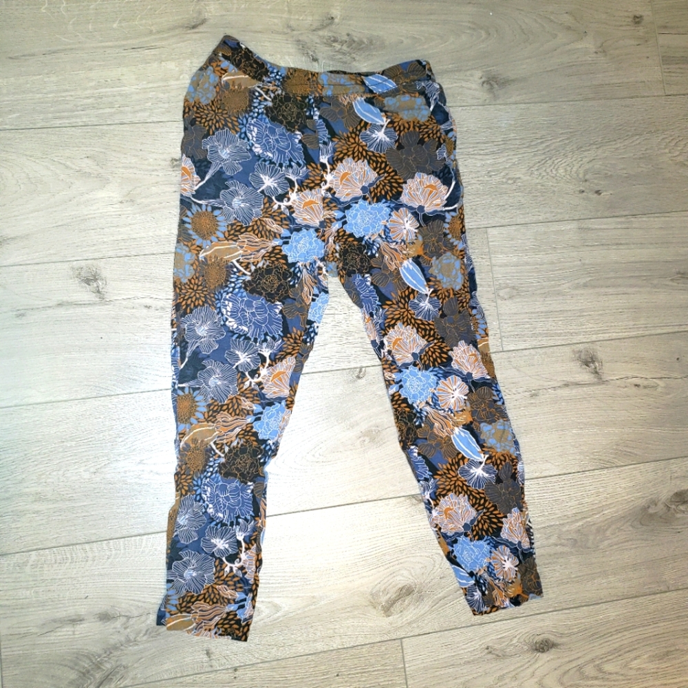 Floral Patterned Pants